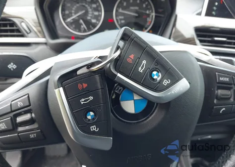 2018 BMW X1 xDrive28I из США, поврежденный, VIN WBXHT3C30J5F90454